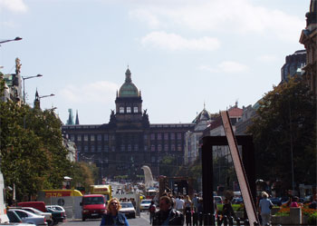 Nationalmuseet vid Vaclavplatsen i Prag
